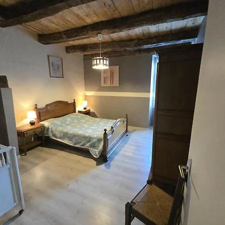 Tatil Evi Avec Cheminee, Grand Jardin Et Proximite Sentiers De Randonnee - Fr-1-616-181